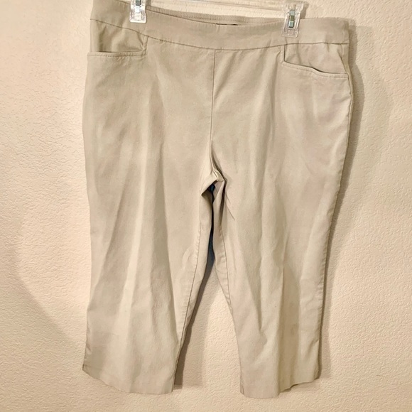 Beige Capris XL by George Rayon Nylon Spandex Stretch Flat Front Pockets - Picture 1 of 8